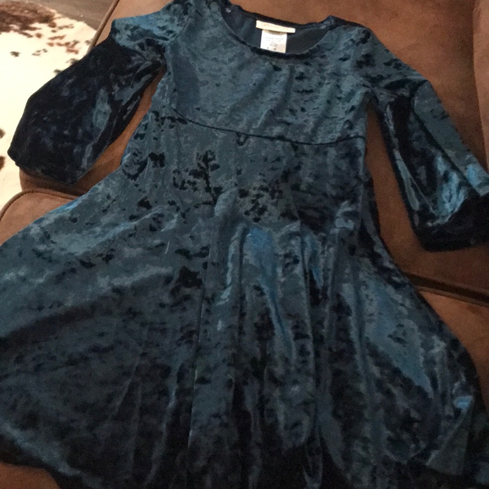 Bonnie Jean Velvet Bell Sleeved Dress